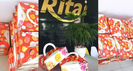 RITA GIVES HAPPY GIFTS TO COMPANY’S EMPLOYEES FOR MAGICAL MID AUTUMN FESTIVAL