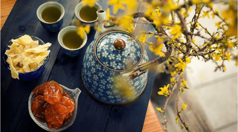 Mứt is often enjoyed with hot tea