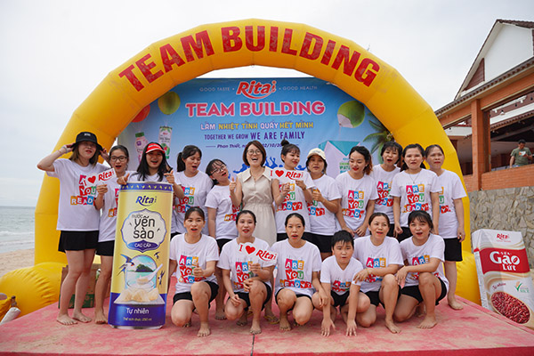 RITA’S COMPANY TRIP – WE ARE FAMILY