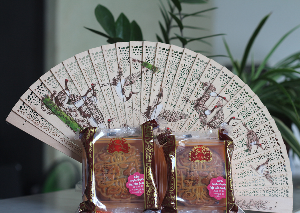 MAGICAL MID-AUTUMN FESTIVAL