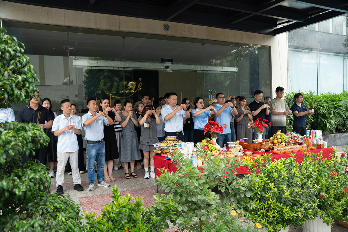 Rita Joins You in Sending a Thousand Words of Love This Vu Lan Festival 2