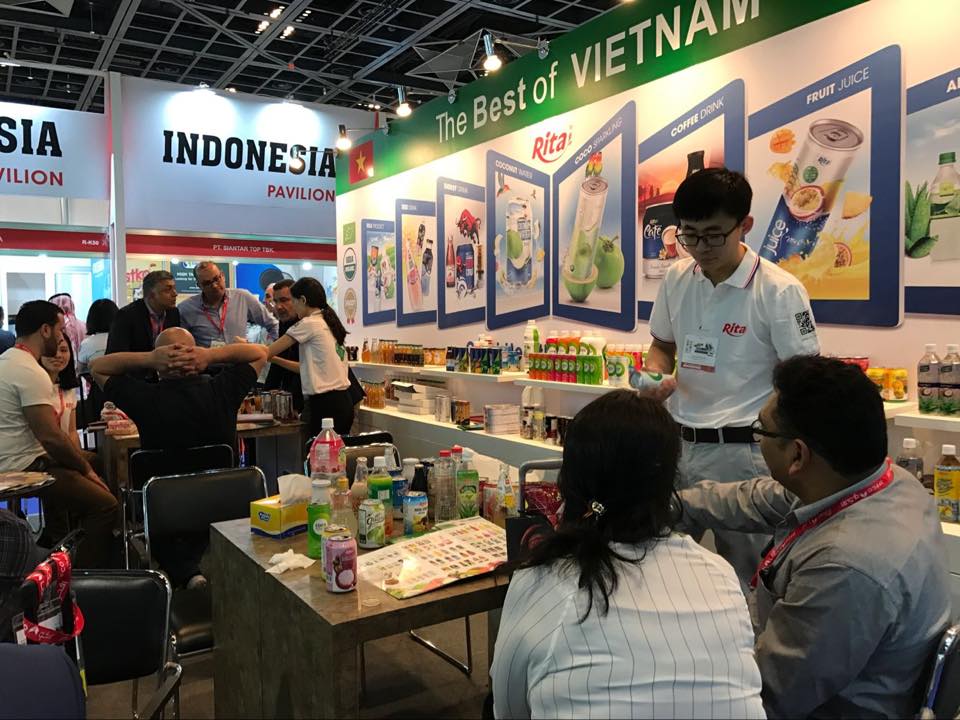 RITA - Party year end 2017 3 from fruit juice brands