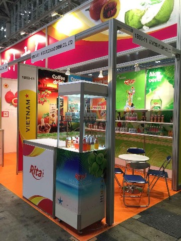 Rita Exhibiton Japan.1