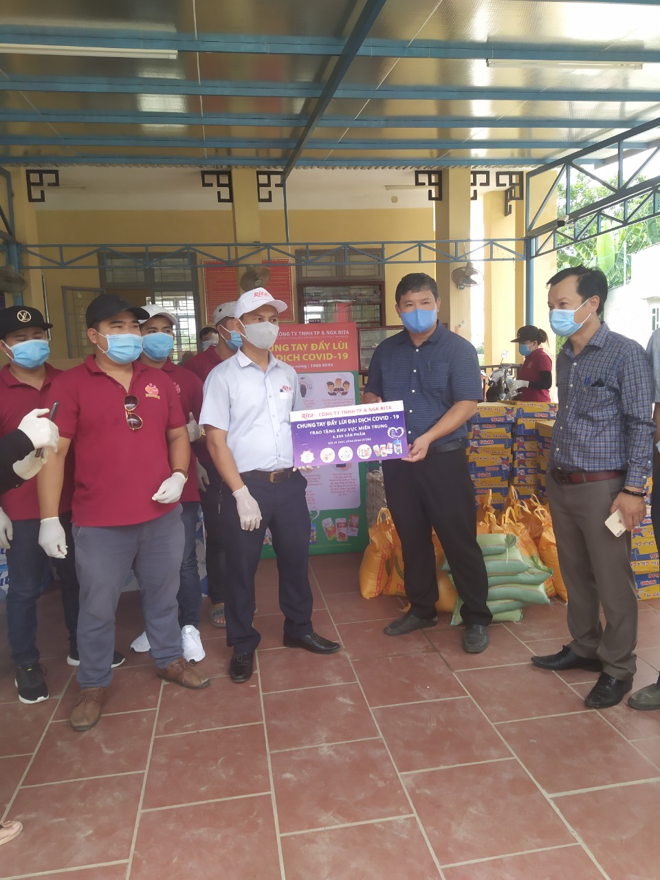 Nước giải khát Rita ủng hộ chống covid 2